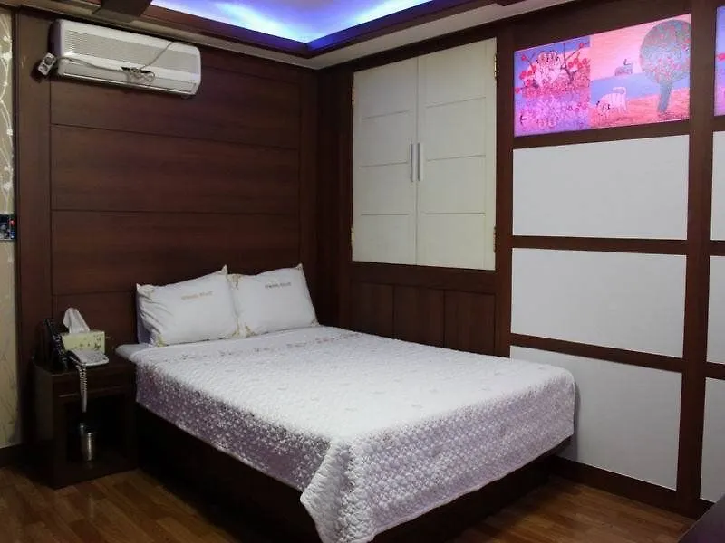 Picasso Motel Jongno Seúl